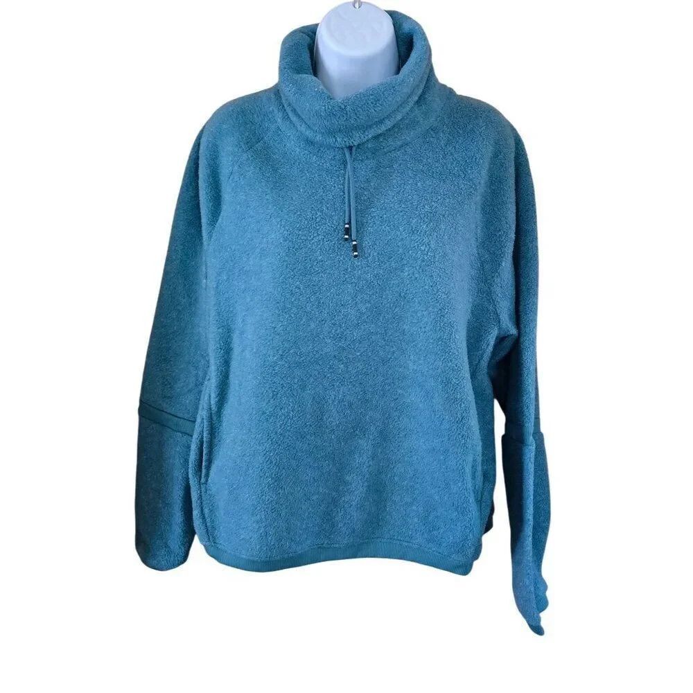 Nike Cozy Fleece Pullover Sweatshirt workout gym running hiking granola girl